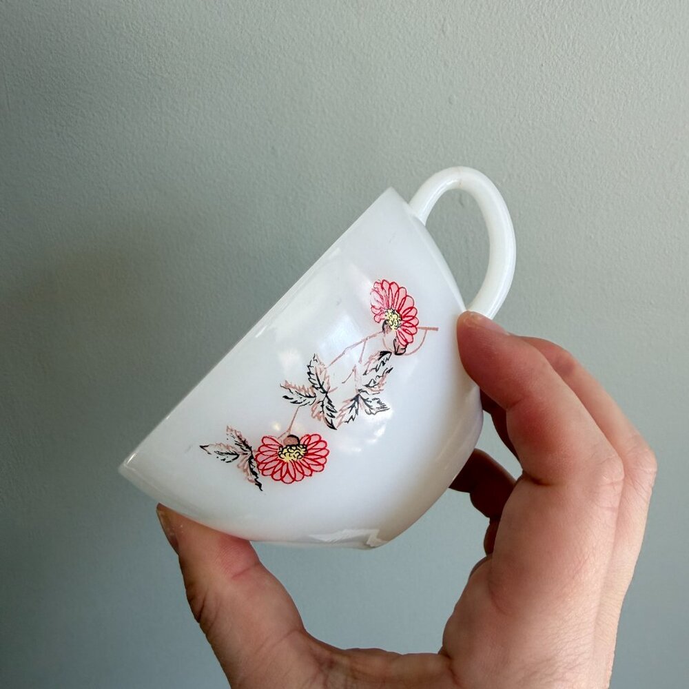 3/$30 🌟 Vintage Fire King 2 Set Fleurette Ovenware Milk Glass Cups - Picture 4 of 9